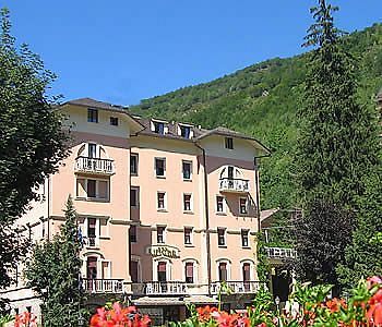 Limone Palace Aparthotel Лимоне Пиемонте Екстериор снимка