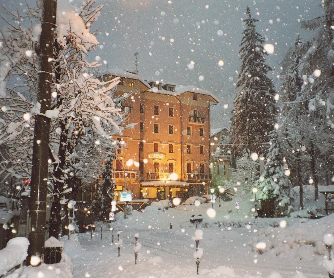 Limone Palace Aparthotel Лимоне Пиемонте Екстериор снимка