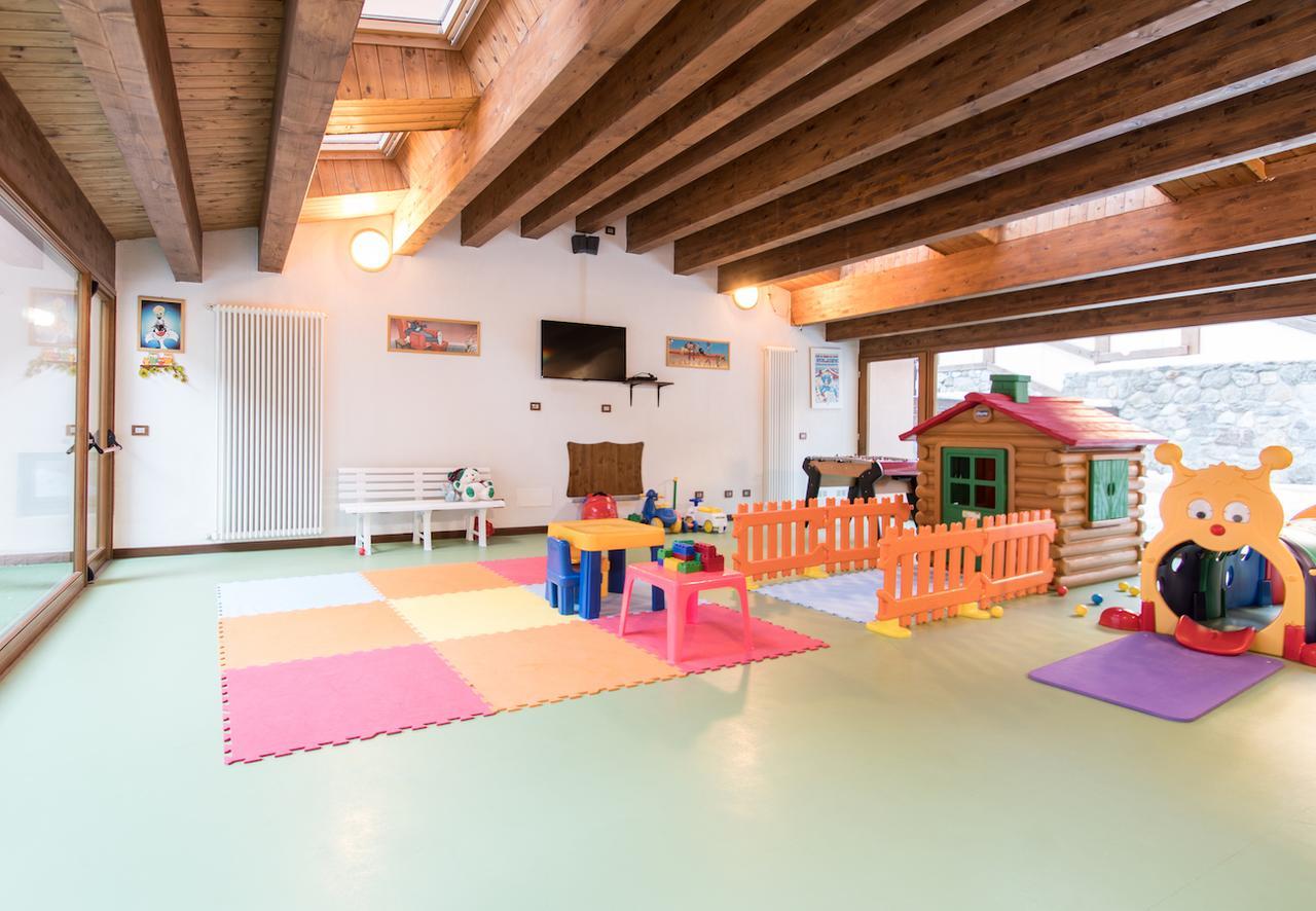Limone Palace Aparthotel Лимоне Пиемонте Екстериор снимка