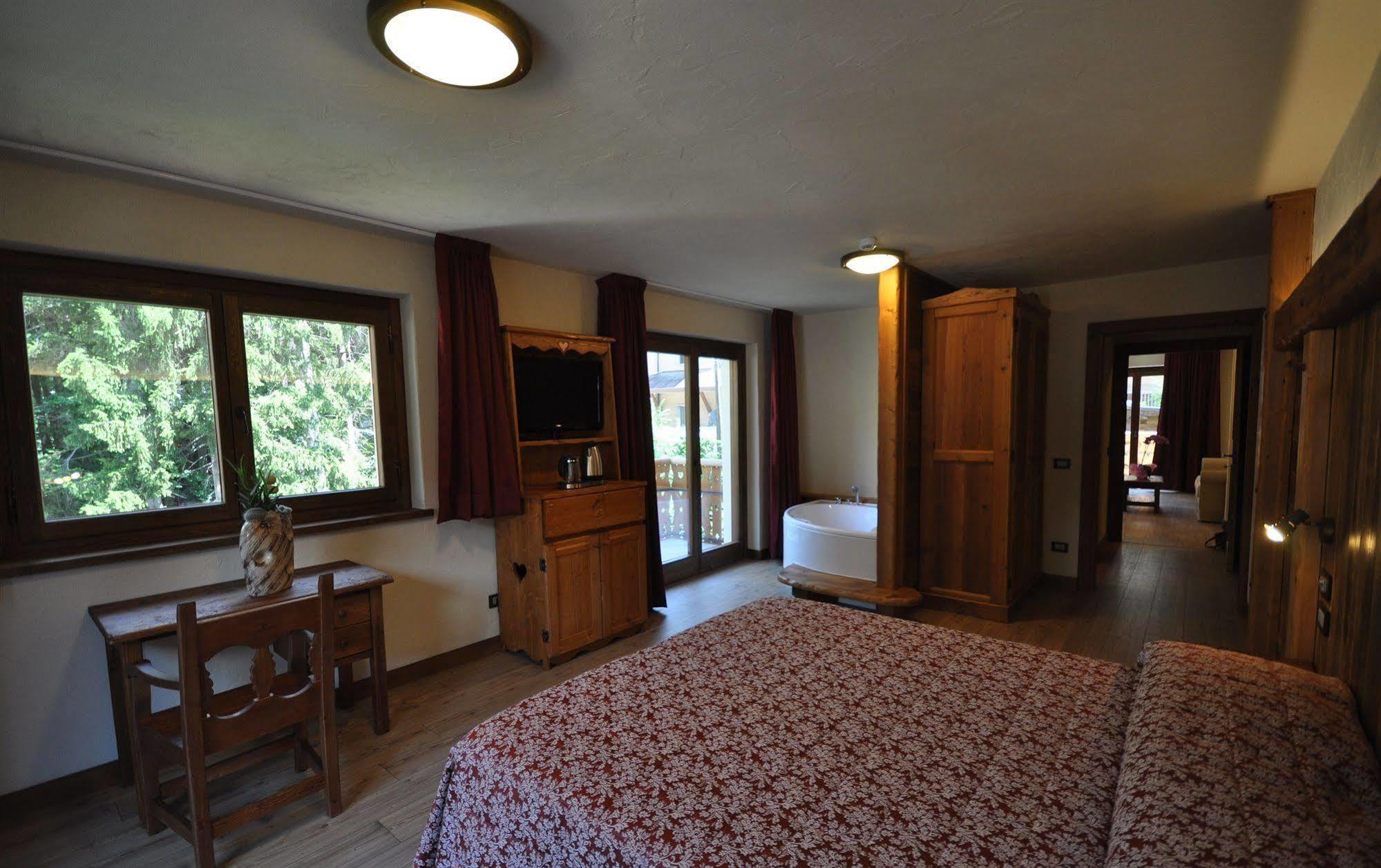 Limone Palace Aparthotel Лимоне Пиемонте Екстериор снимка