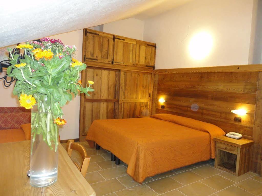 Limone Palace Aparthotel Лимоне Пиемонте Екстериор снимка